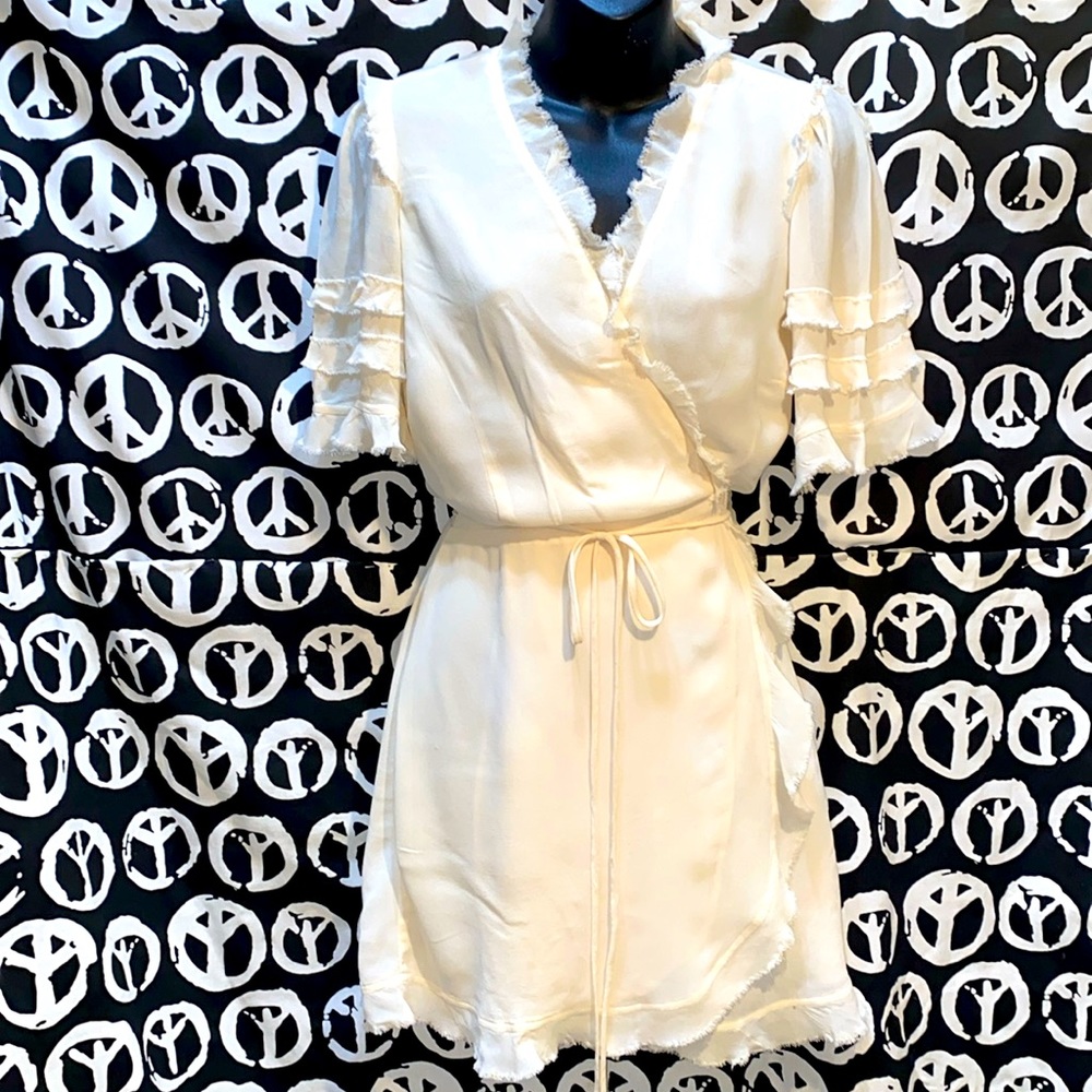 REFORMATION CREAM VISCOSE WRAP/RUFFLED SHORT SLEEVE DRESS SZ S STRING BELT